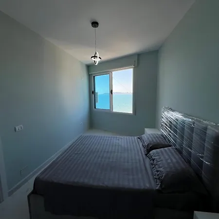 Seaview Luxury Apartment